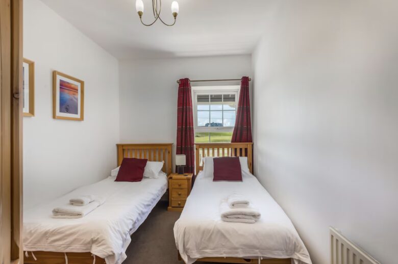 Foreshore | Large Golf and Family Home - Bude, United Kingdom