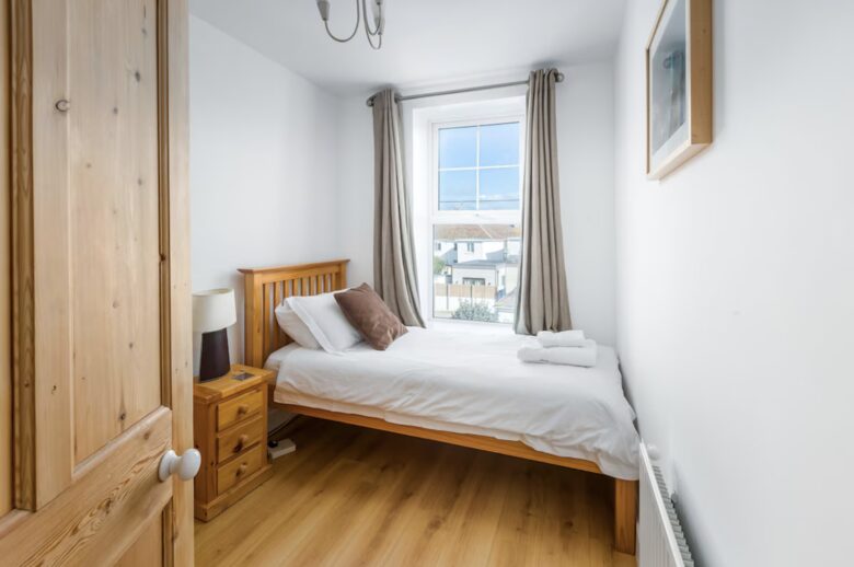 Foreshore | Large Golf and Family Home - Bude, United Kingdom