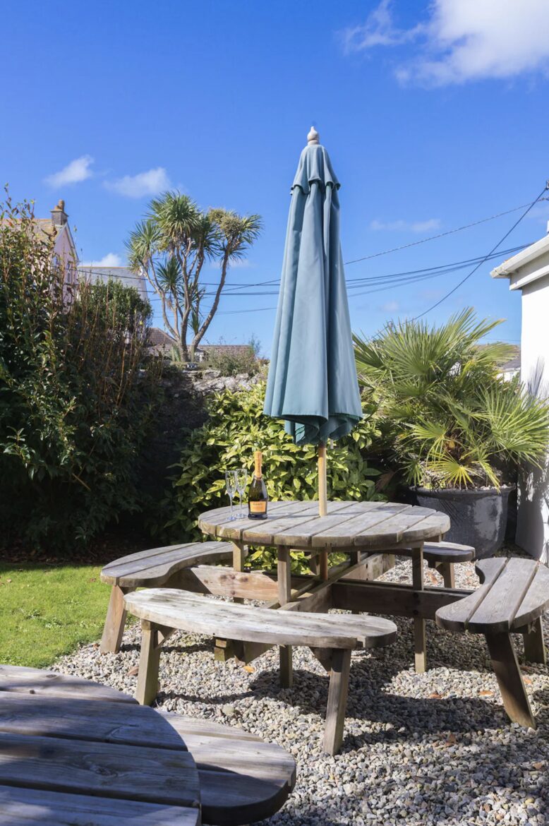 Foreshore | Large Golf and Family Home - Bude, United Kingdom