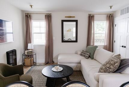 Luxury Fountain Square Cottage | Steps to downtown - Indianapolis, Indiana
