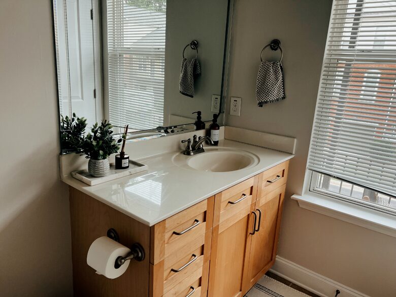 Modern Townhome with Community Pool | 20 minutes from Downtown - Norcross, Georgia