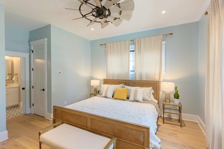 Rehoboth Beach Home 5 Minute Walk from the Ocean - Rehoboth Beach, Delaware