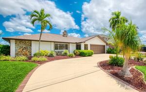 Villa Kai Malie - Cape Coral, Florida