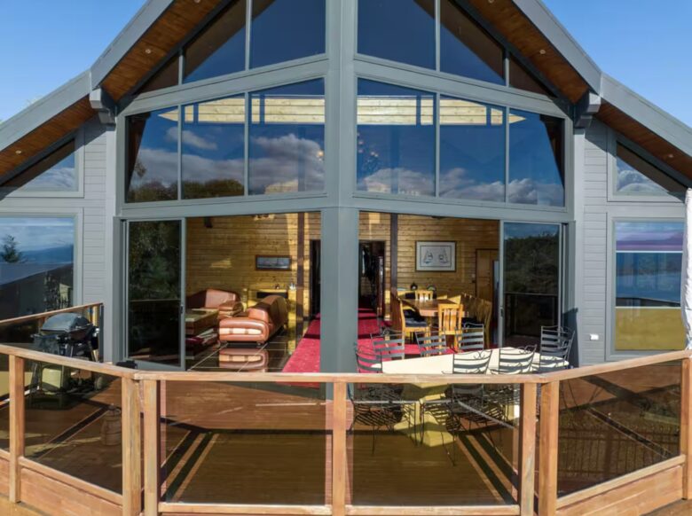 Deepwater - Jindabyne, Australia