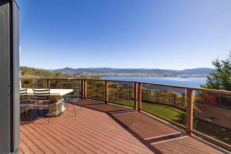 Deepwater - Jindabyne, Australia