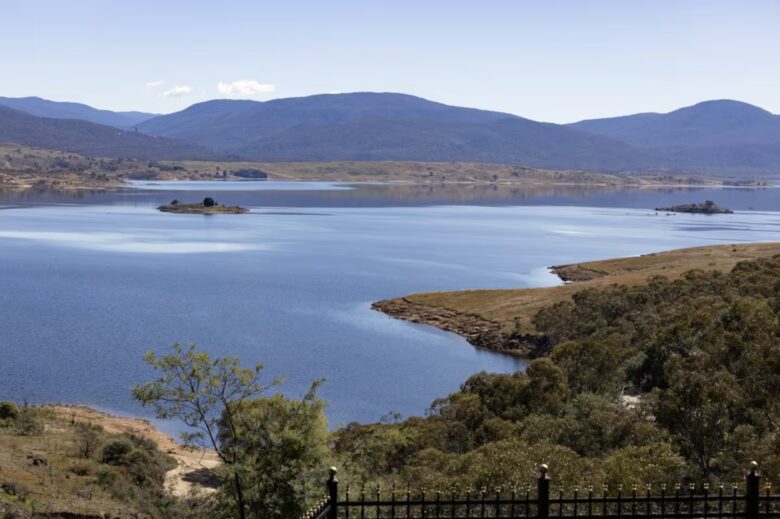Deepwater - Jindabyne, Australia