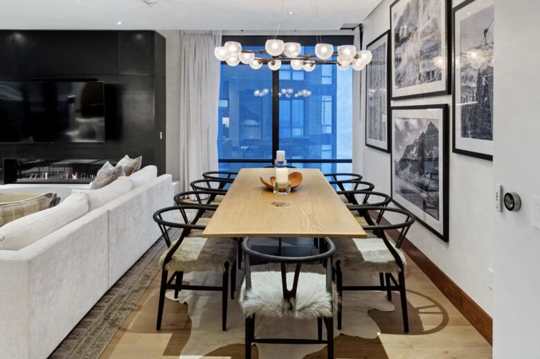Snowmass Escape: Stylish 3-Bedroom with Stunning Mountain Views - Snowmass Village, United States