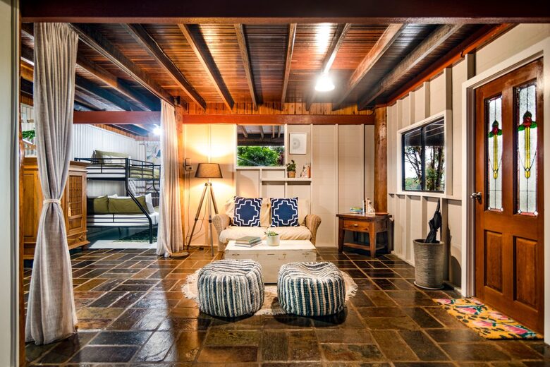 Treetops Sanctuary | Luxury Treehouse - Jaggan, Australia