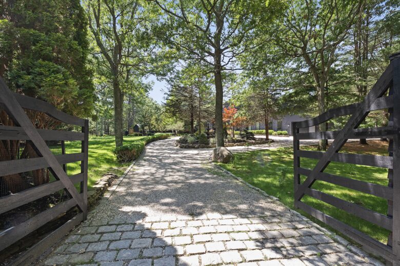 Sag Harbor Hideaway | Pool, Tennis, Hot Tub and Sauna - Wainscott, New York