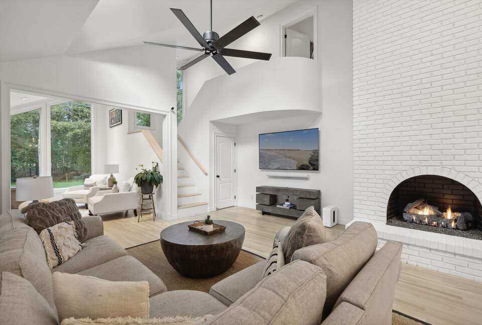 Sag Harbor Hideaway | Pool, Tennis, Hot Tub and Sauna - Wainscott, New York