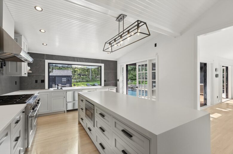 Sag Harbor Hideaway | Pool, Tennis, Hot Tub and Sauna - Wainscott, New York