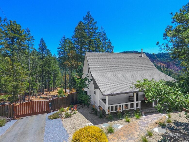 Wine Country Home with Hot Tub - Santa Rosa, California