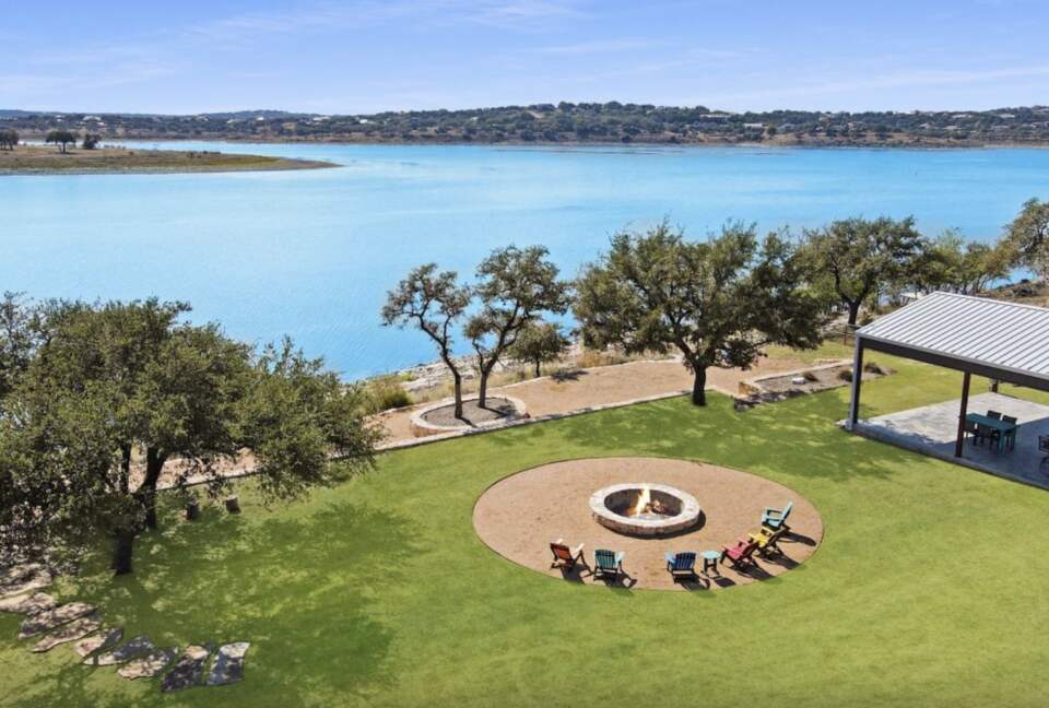 Tres A Lake Retreat - Canyon Lake, Texas