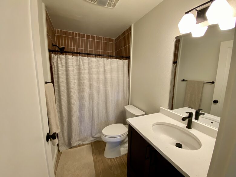 Double Queen Private Bath