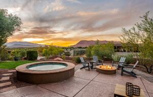 Paradise Against Red Cliffs with Expansive Views - St. George, Utah
