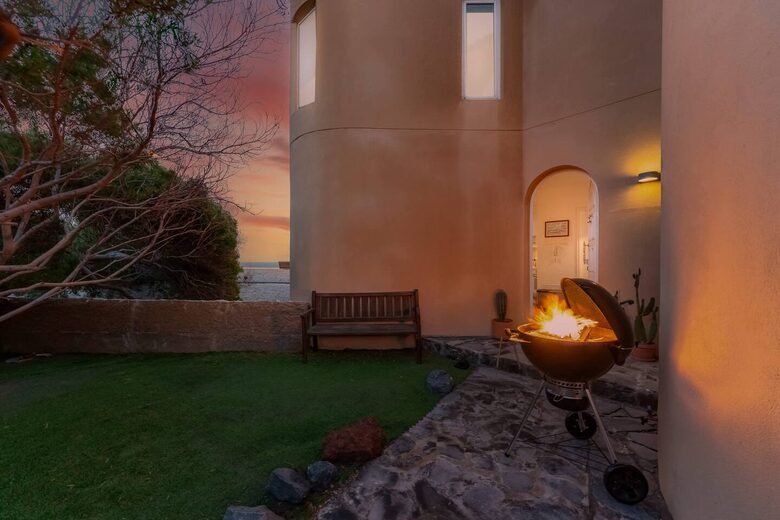 Medano Seaside Villa, Jacuzzi & Pool - El Medano, Tenerife, Spain