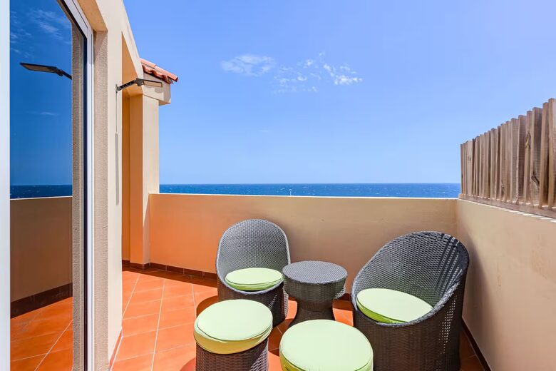 Medano Seaside Villa, Jacuzzi & Pool - El Medano, Tenerife, Spain