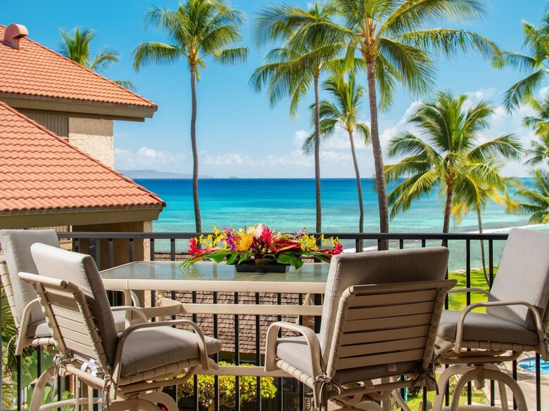 Oceanview Penthouse in Papakea Resort - Lahaina, Hawaii