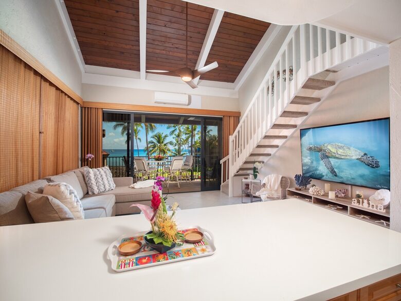 Oceanview Penthouse in Papakea Resort - Lahaina, Hawaii