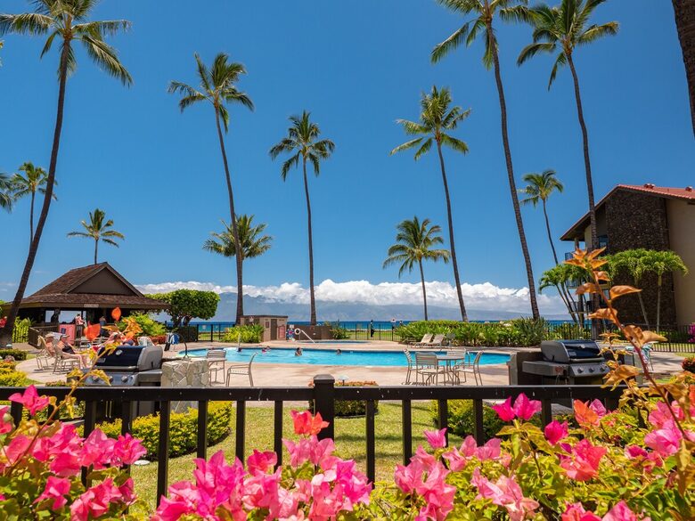 Oceanview Penthouse in Papakea Resort - Lahaina, Hawaii