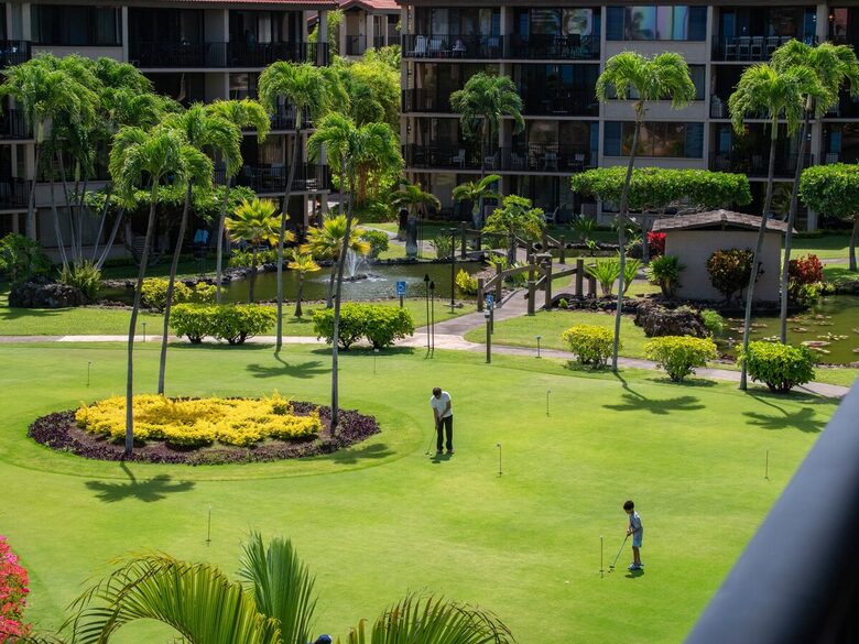 Oceanview Penthouse in Papakea Resort - Lahaina, Hawaii