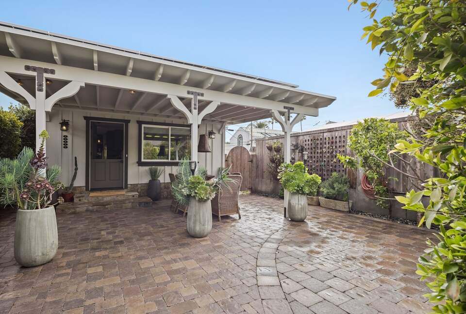 Serene Capistrano Beach Bungalow with Private Patio & Hot Tub - Dana Point, California