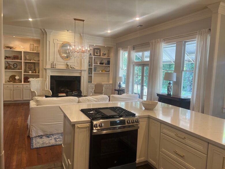 Charming Downtown Covington Retreat - Covington, Louisiana