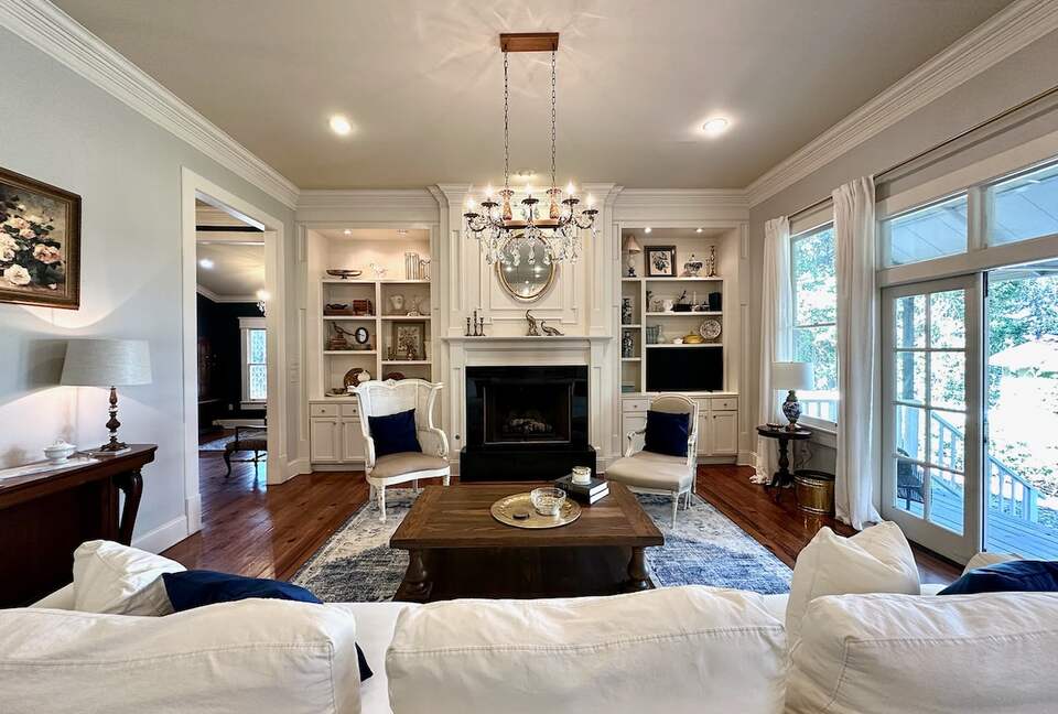 Charming Downtown Covington Retreat - Covington, Louisiana