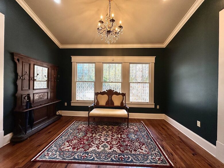 Charming Downtown Covington Retreat - Covington, Louisiana