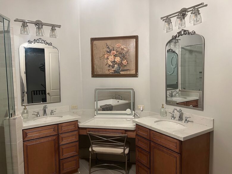 Charming Downtown Covington Retreat - Covington, Louisiana