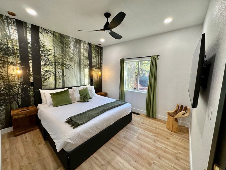 Sunsets of Sedona | A Sophisticated Desert Retreat - Sedona, Arizona