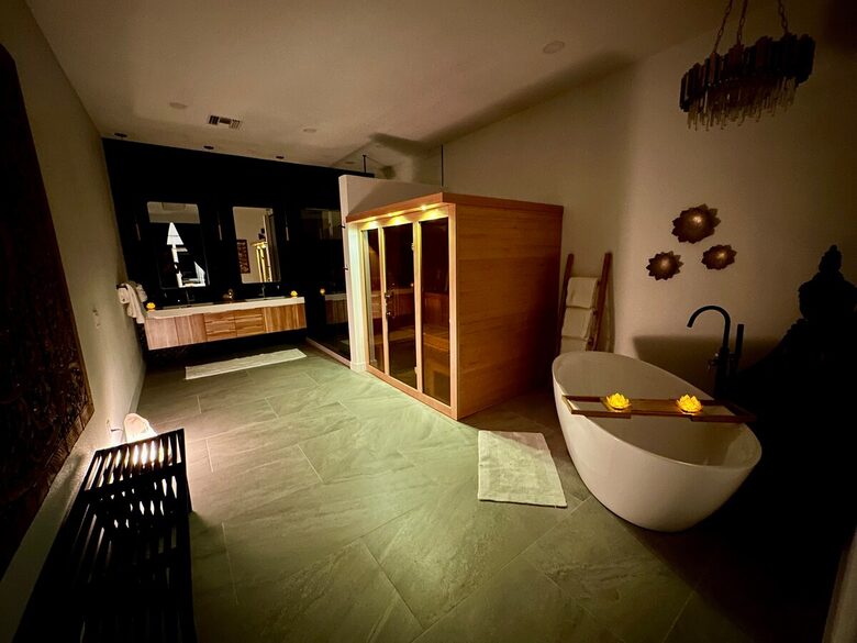 Sunsets of Sedona | A Sophisticated Desert Retreat - Sedona, Arizona