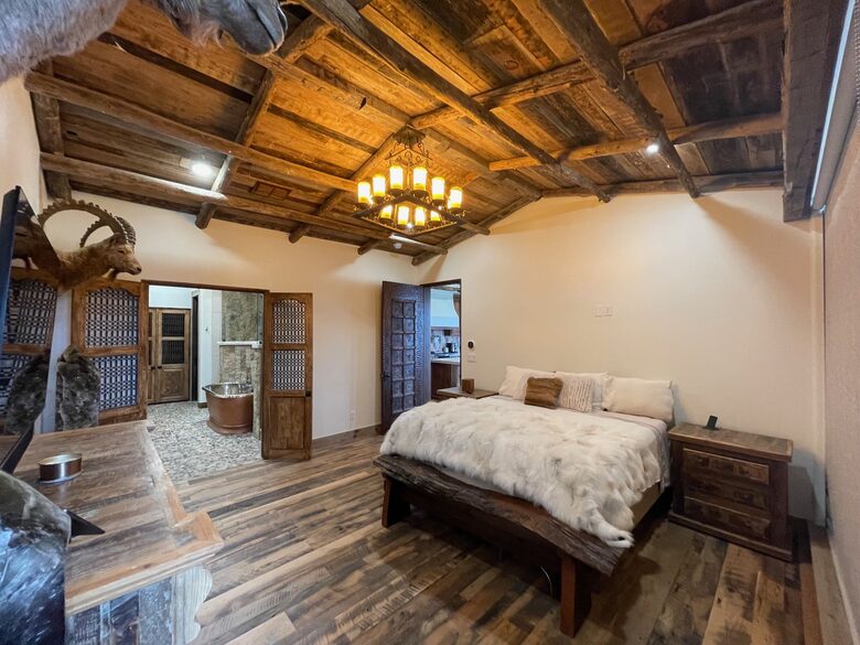 Lakeside Elegance at Possum Kingdom - Graford, Texas
