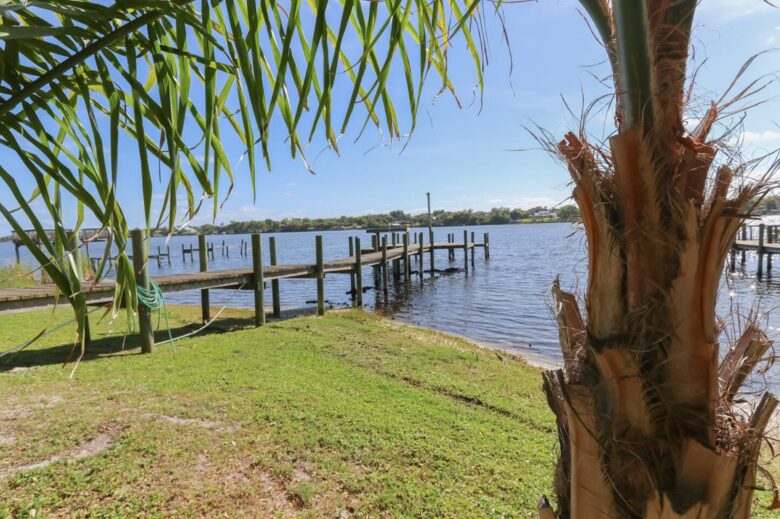 Riverfront Hideaway | 4 Properties on 1.7 Acres, Sleeps 20 - Sebastian, Florida