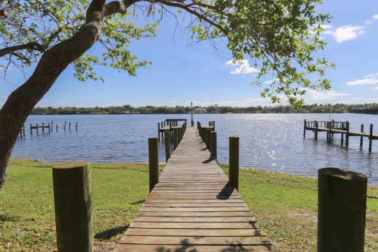 Riverfront Hideaway | 4 Properties on 1.7 Acres, Sleeps 20 - Sebastian, Florida