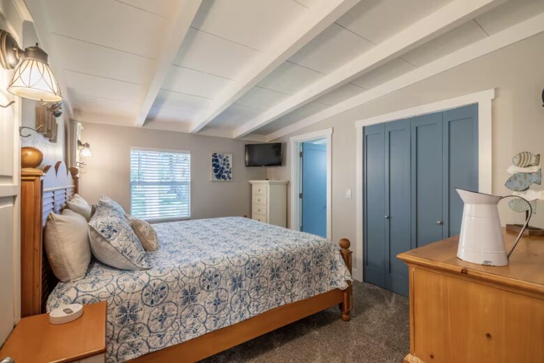 Riverfront Hideaway | 4 Properties on 1.7 Acres, Sleeps 20 - Sebastian, Florida