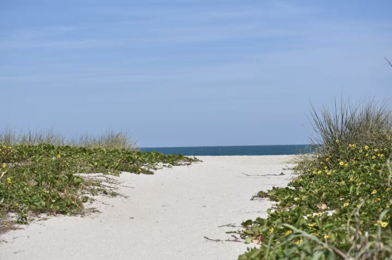 Beautiful Hideaway | Heated Pool, Minutes From The Ocean - Sebastian, Florida