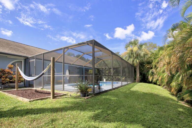 Beautiful Hideaway | Heated Pool, Minutes From The Ocean - Sebastian, Florida