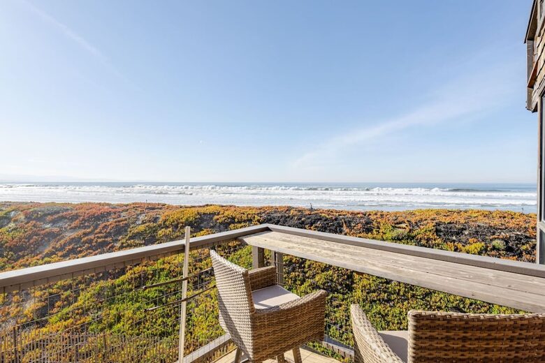 Monterey Bay Hideaway | Oceanfront Views & Beach Access at Pelican Point - Watsonville, California