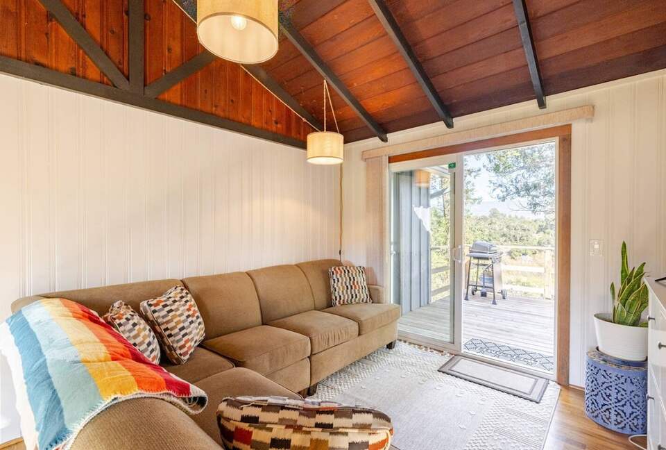 Hidden Lake House With Hot Tub & Views - Watsonville, California