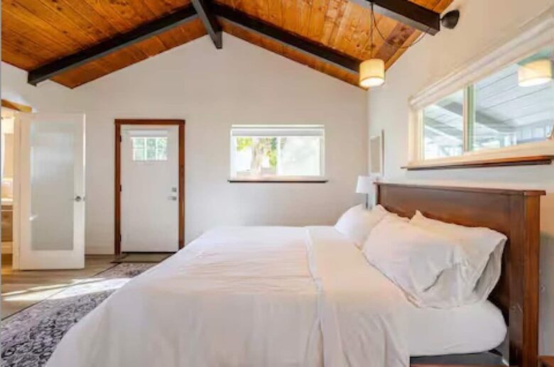 Hidden Lake House With Hot Tub & Views - Watsonville, California
