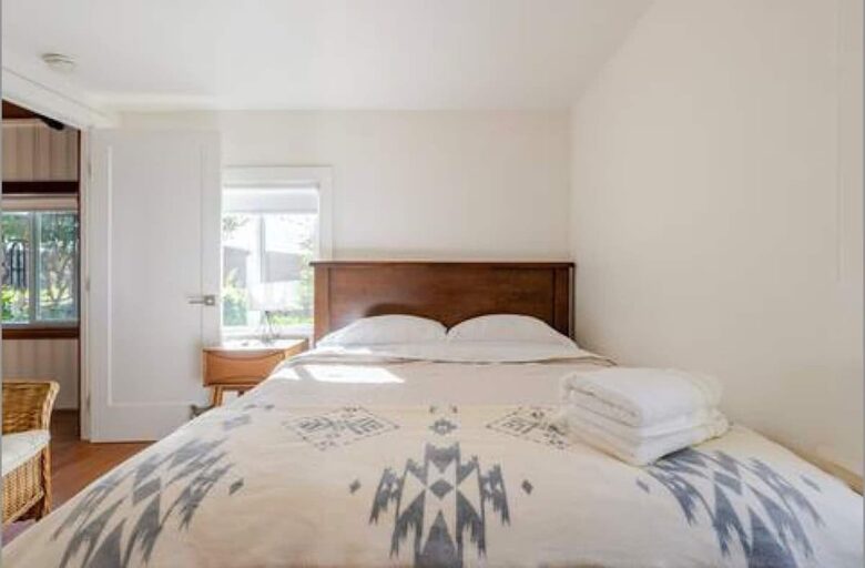 Hidden Lake House With Hot Tub & Views - Watsonville, California