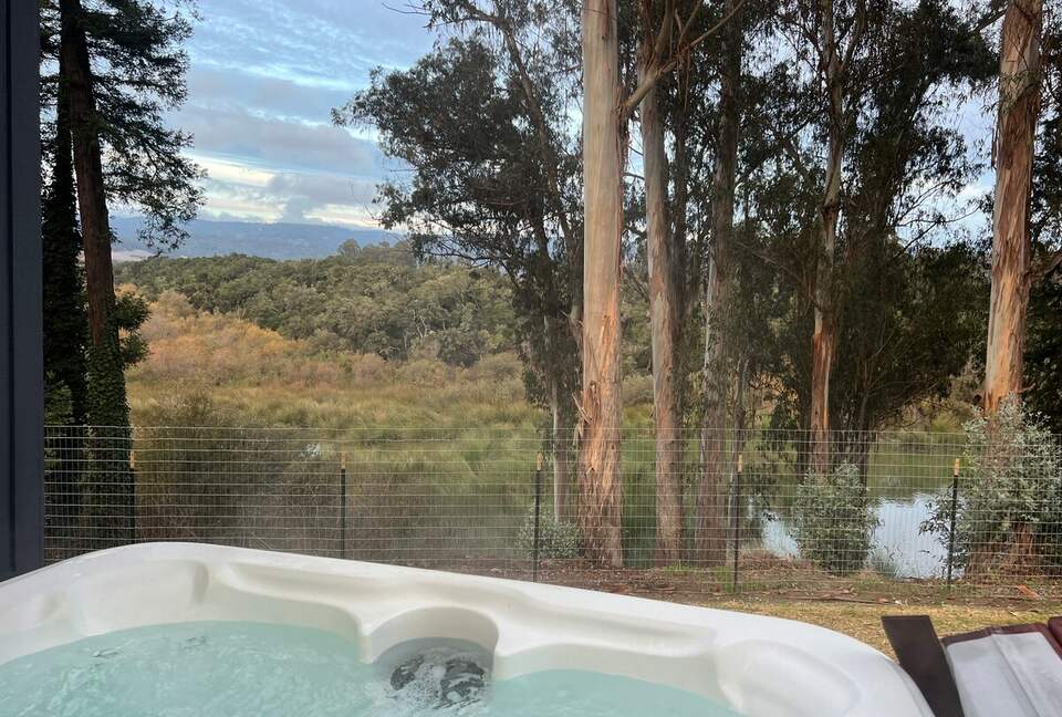 Hidden Lake House With Hot Tub & Views - Watsonville, California