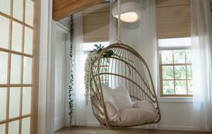 A Design-Led Treetop Retreat for Quiet Connecticut Weekends - Wilton, Connecticut