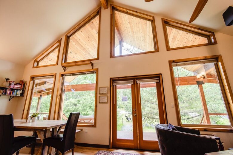 Relax in Cottonwood Cabin - Packwood, Washington