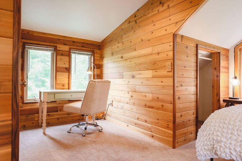 Relax in Cottonwood Cabin - Packwood, Washington