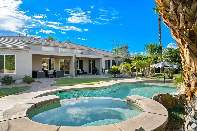 Fun and Easy Indio/La Quinta Oasis in Desert River Estates - Indio, California