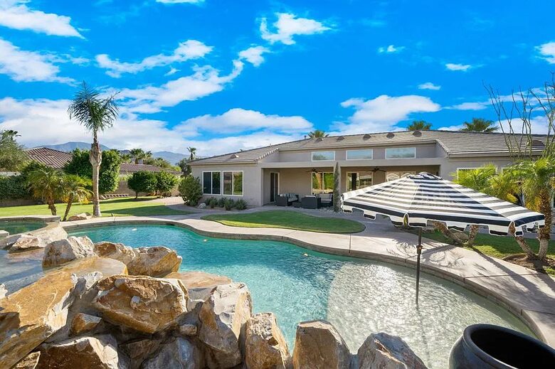 Fun and Easy Indio/La Quinta Oasis in Desert River Estates - Indio, California
