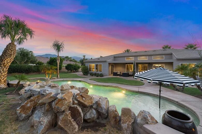 Fun and Easy Indio/La Quinta Oasis in Desert River Estates - Indio, California
