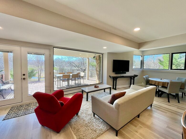 Urban Retreat with Red Rocks Charm - Arvada, Colorado